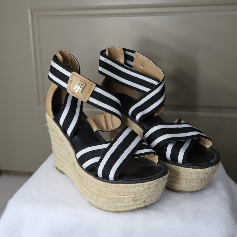 Tommy Hilfiger Platform Wedge Heel Sandals | Color: Black & White Size: 6 - Picture 2 of 3